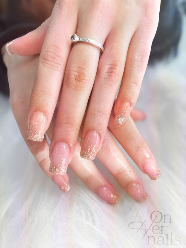Luxury Gold Sparkle Ombre Nails – On Her Nails North York